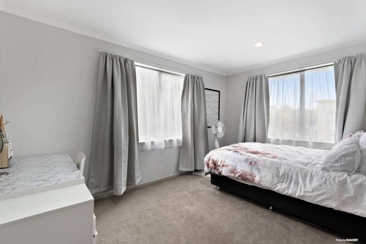 1 Zabeel Crescent Takanini_9