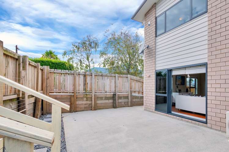 7 Roberts Road Te Atatu South_23