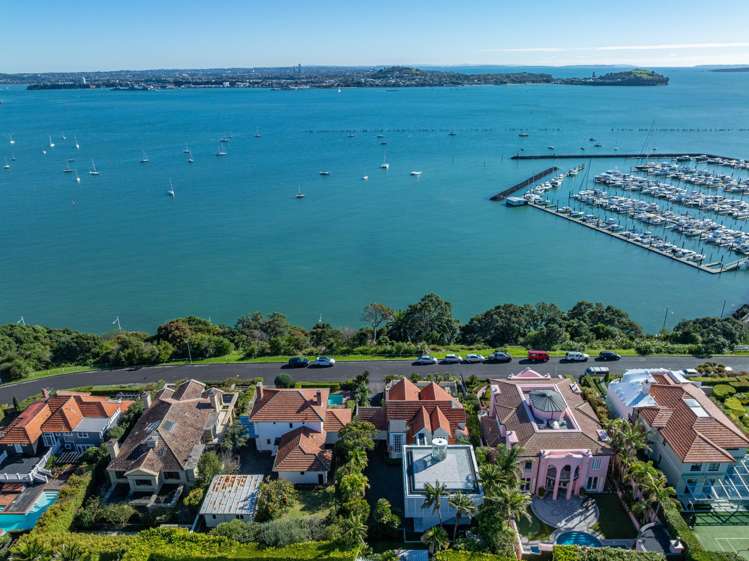 82 Paritai Drive Orakei_2