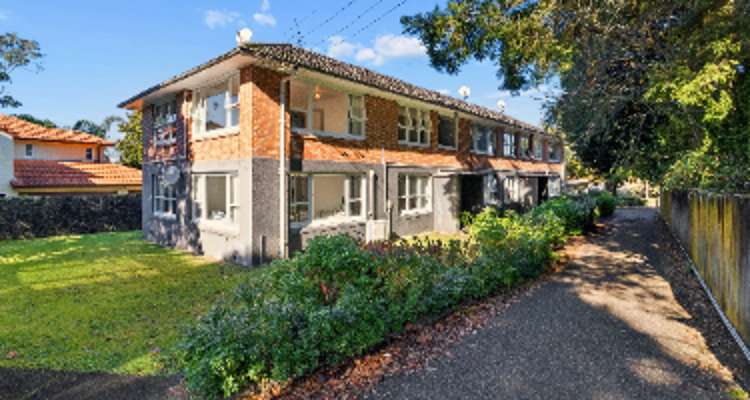 2/44 Owens Road_0
