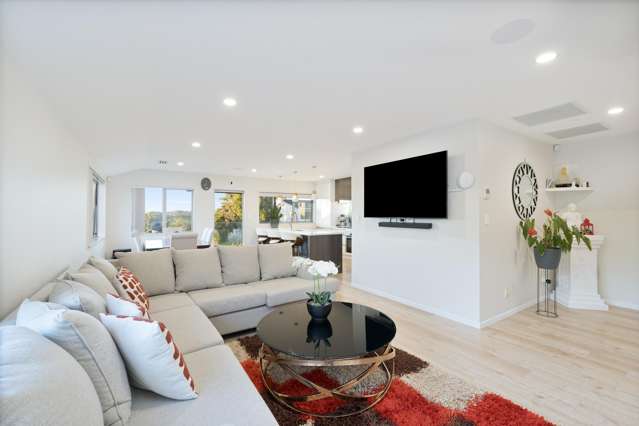 64 Cirrus Way Ranui_3