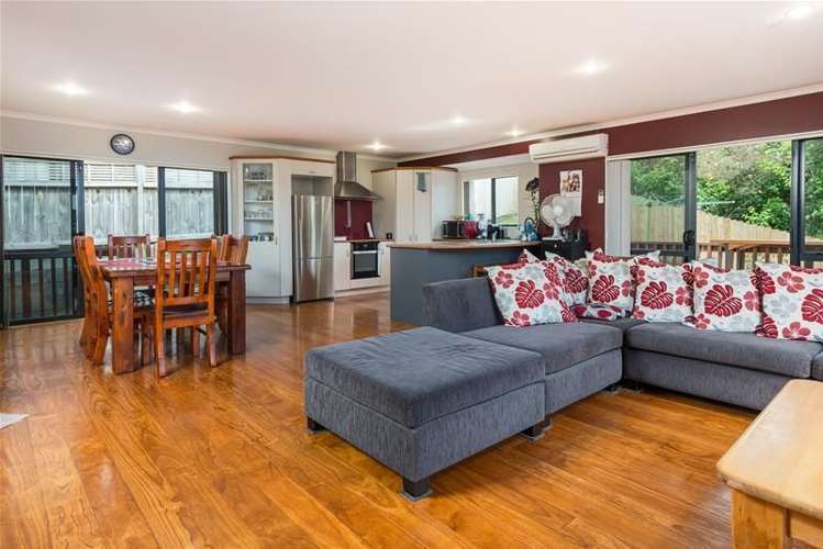 46 Waipuna Grove Welcome Bay_3