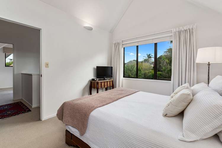 1/4 Elderwood Lane Belmont_18