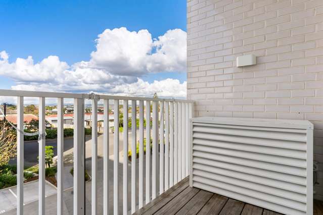 210/9D Jordan Avenue Onehunga_4