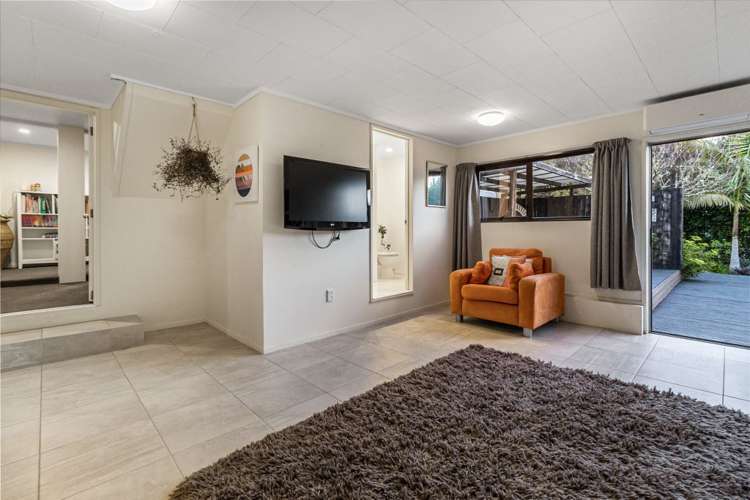 53 Okura River Road Okura_12