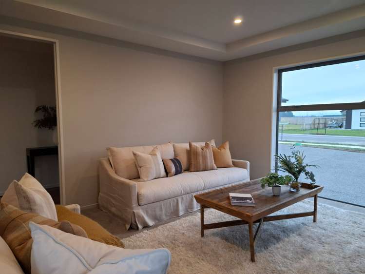 25 Da Vinci Avenue_2
