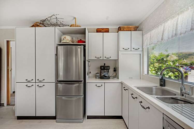 10 Bishops Close Greenmeadows_10