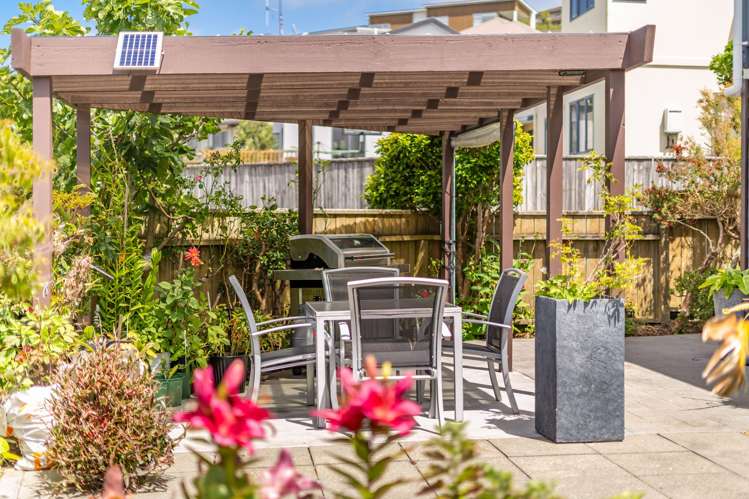 107 Redvers Drive Belmont_32