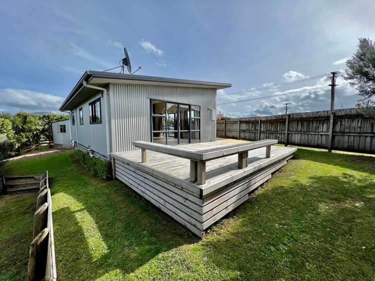 30 Manukau Road Raglan Town_17