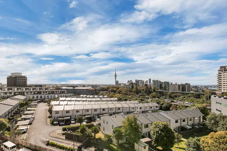 5r/16 Burton Street Grafton_13