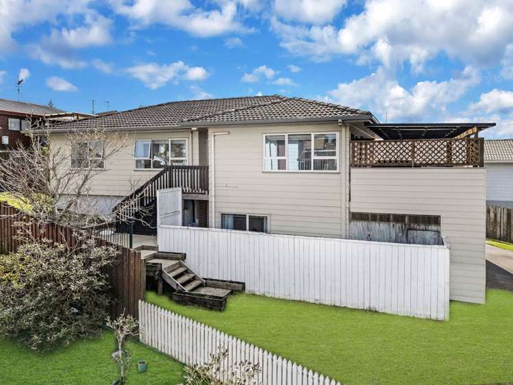 32 Athena Drive Totara Vale_23