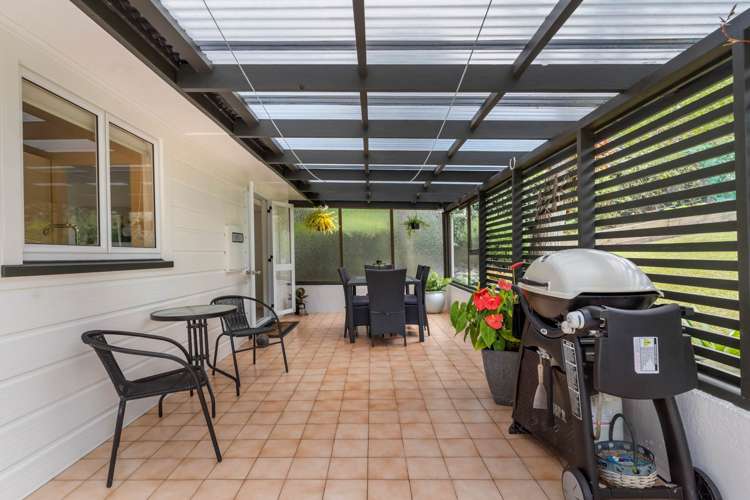 17 Nandana Drive Glen Eden_14