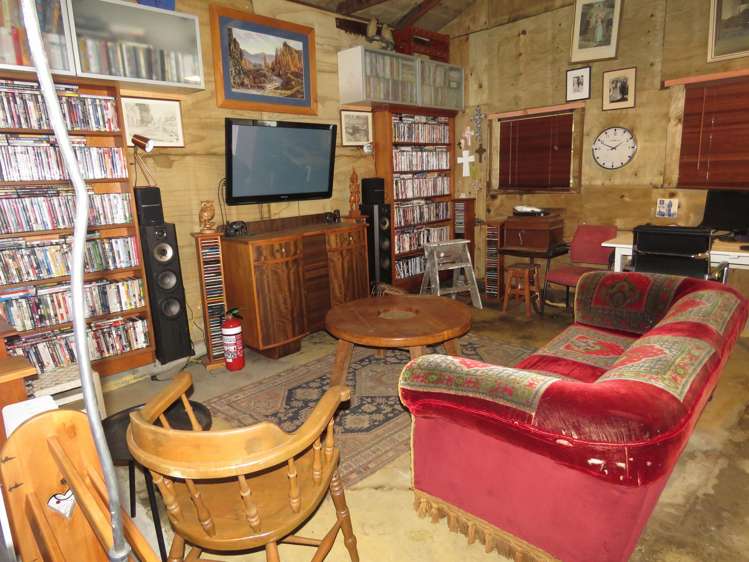 1 Church Street Reefton_14