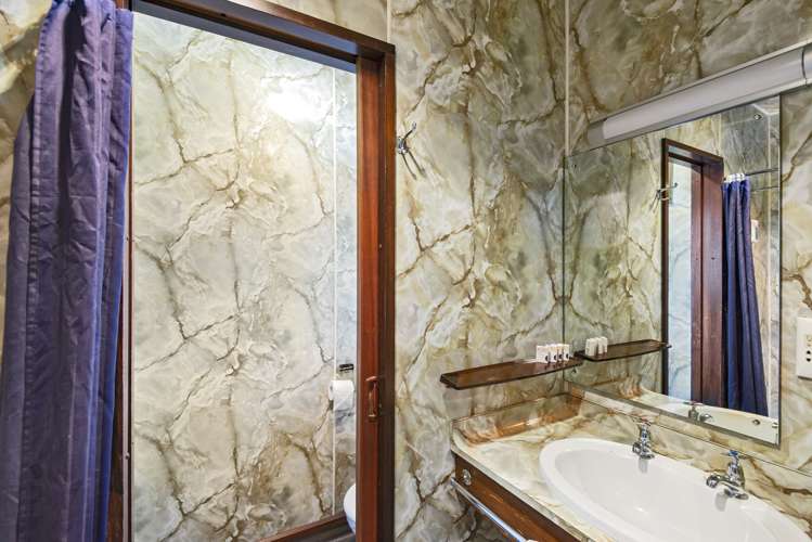 347 Worcester Street Linwood_12