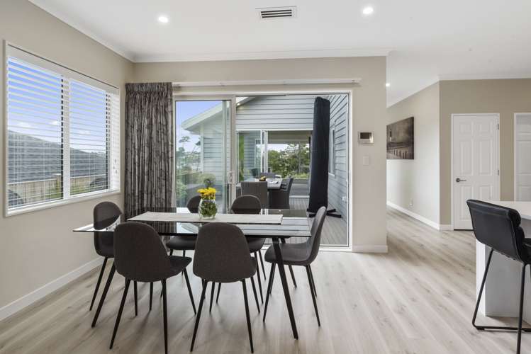 158 Arran Point Parade Orewa_19