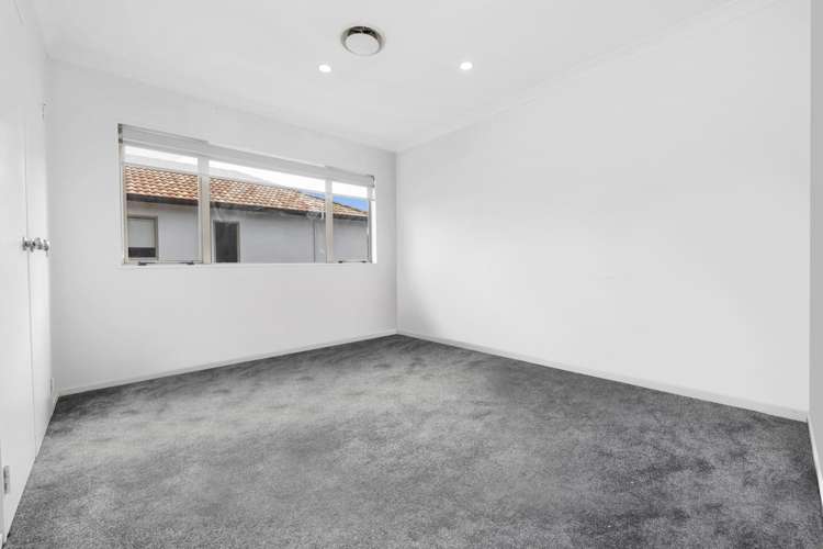 10 Fernloche Place Flat Bush_17