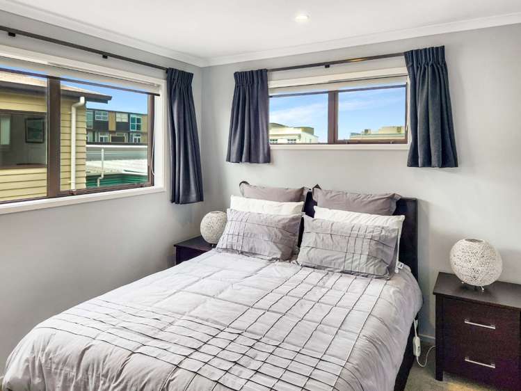 20 Latimer Way Petone_11