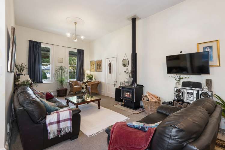 656 Worcester Street Linwood_1