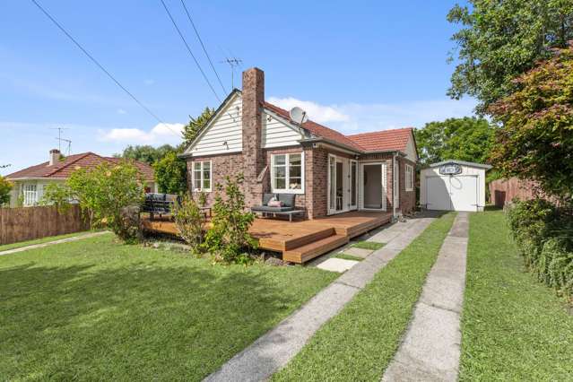 Solid & freehold in Greenlane