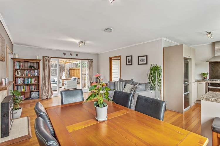 1/49a Lancaster Road Beach Haven_3