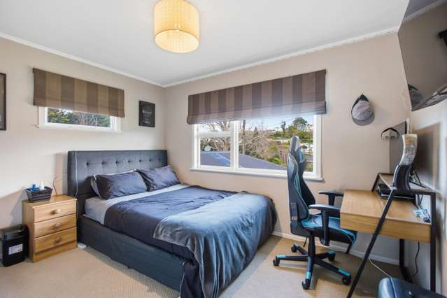 7 Hillside Crescent Westown_4