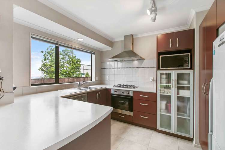 24 Sarteano Drive Manurewa_12