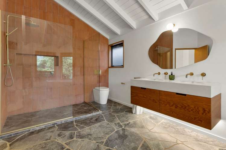 7 Happeace Lane Titirangi_26
