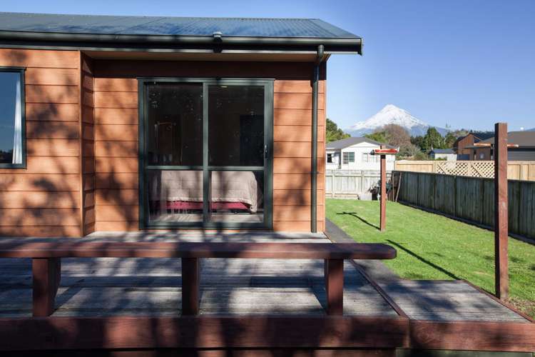 2 Estate Grove Inglewood_15