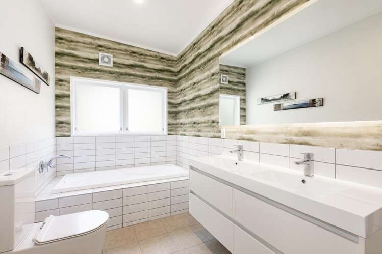 5 Lethenty Way Karori_18