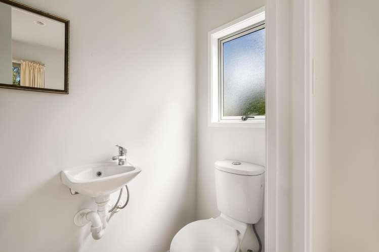 218B Ocean Road Whangamata_7