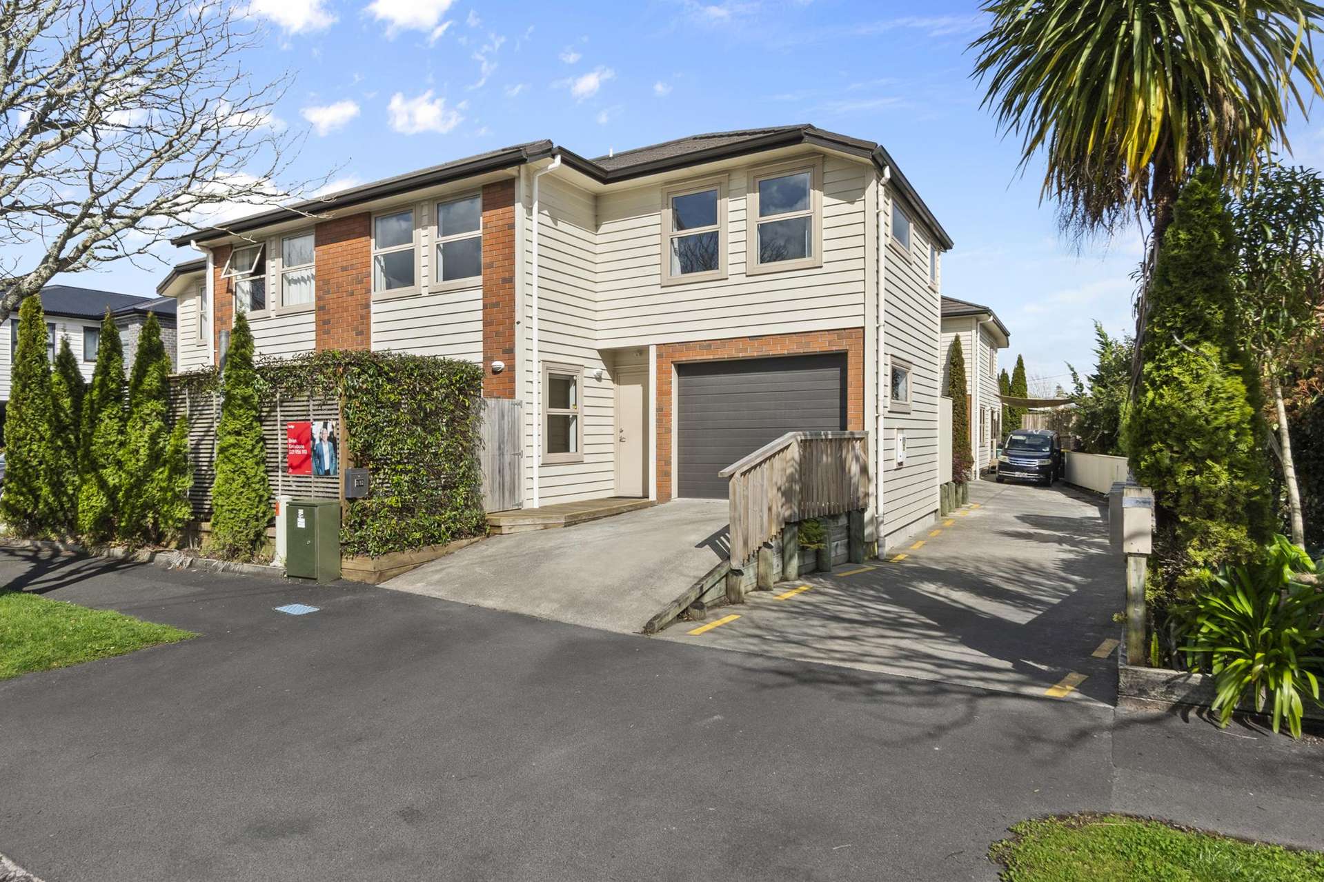 2/52 Cook Street Hamilton East_0