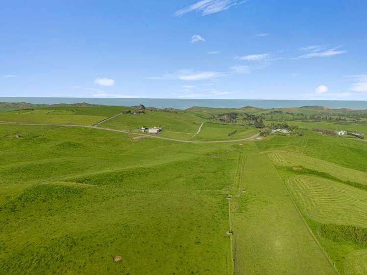 177 Rehutai Road Baylys Beach_16