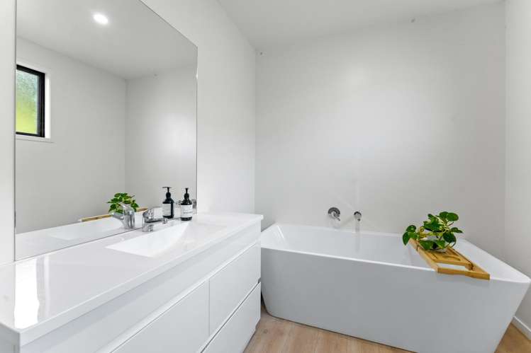 2 Craig Road Pollok_19