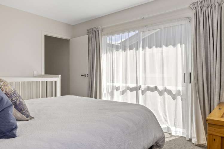 2/10 Laughton Street Taupo_10