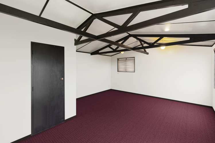 62 Wallace Road Mangere Bridge_14