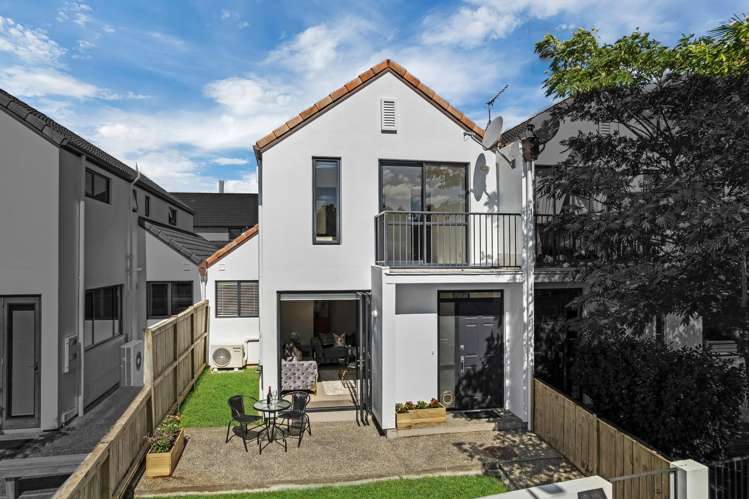 2/25 Kellaway Drive East Tamaki_2