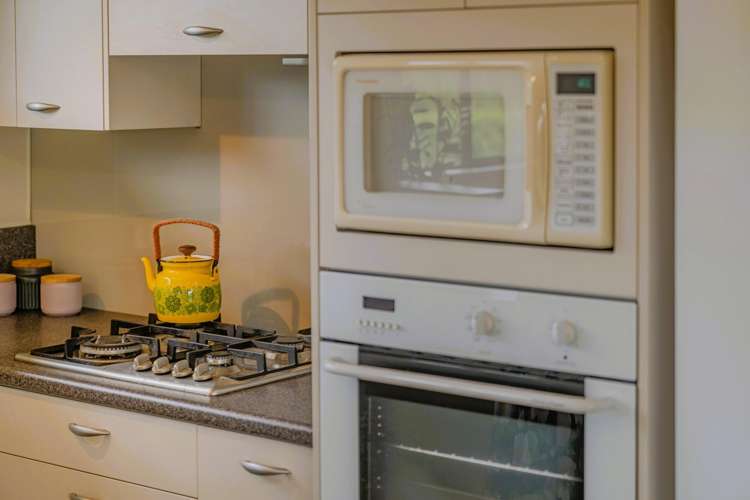 12 Harsant Avenue Hahei_16