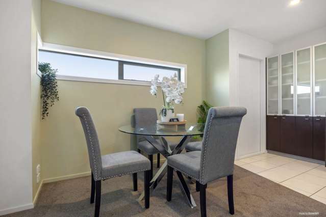 58/21 Hunters Park Drive Three Kings_3