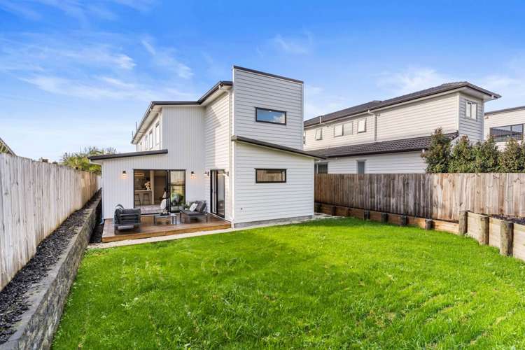 13 Atalanta Way Beachlands_11