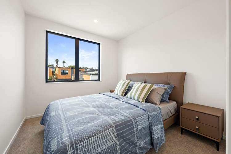 Lot 2-4/42 Captain Scott Road Glen Eden_18