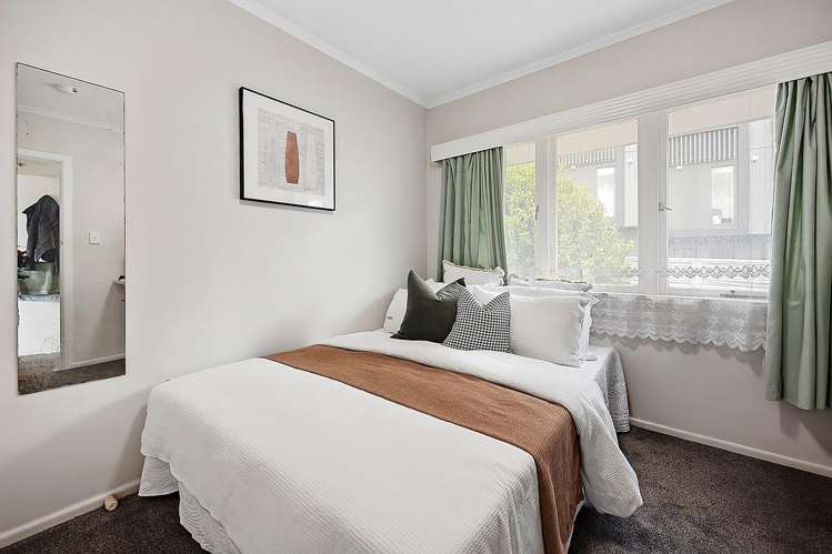 2/56a Taharoto Road Takapuna_9