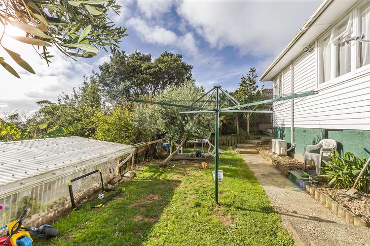 57 Leicester Street Cannons Creek_7