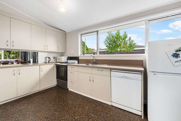 87 Long Melford Road Awapuni_1