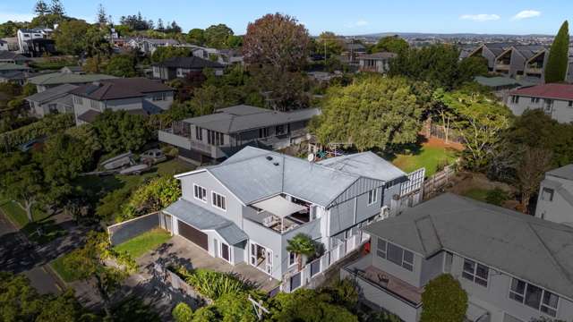 Home Living with Development Potential