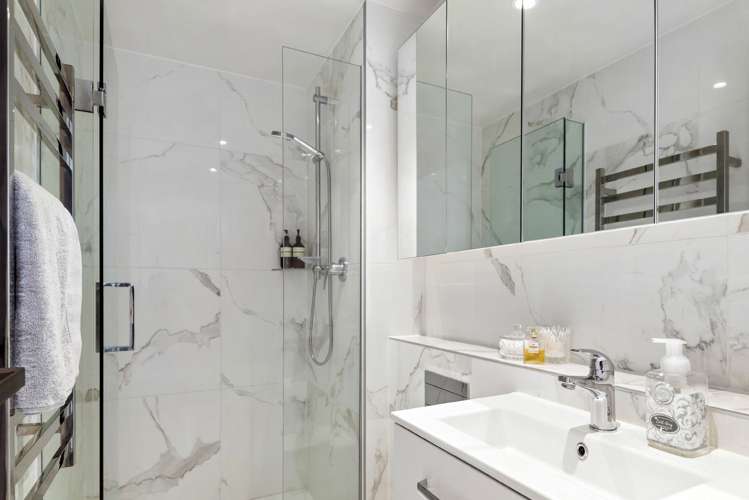 1406/47 Beach Road Auckland Central_17
