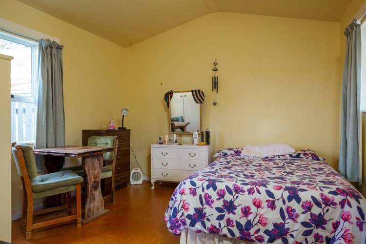 317 Waikawa Road Waikawa_16