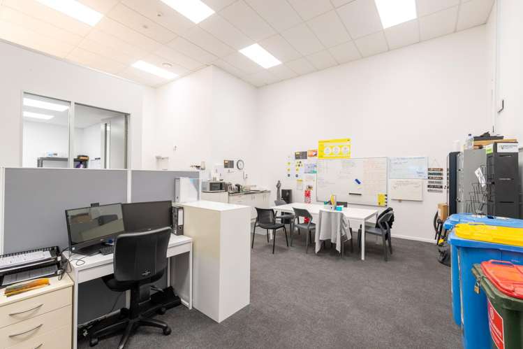 165 & 167-175 High Street_8