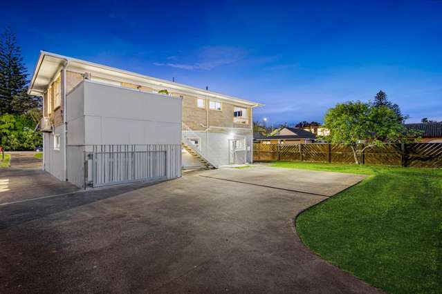 Embrace the Coastal Lifestyle in Orewa!