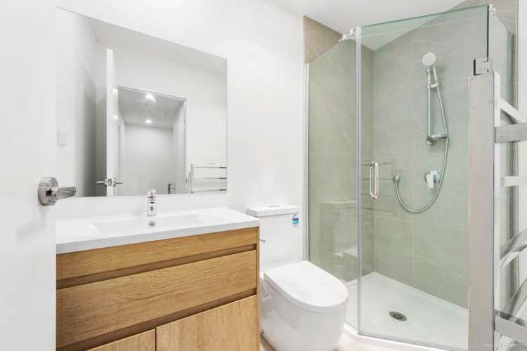 9/25 Vodanovich Road Te Atatu South_7