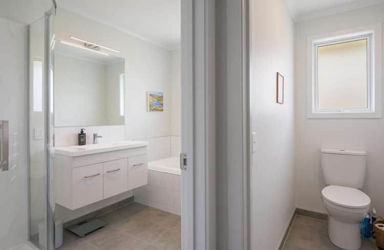 6 Langdale Drive Richmond_13